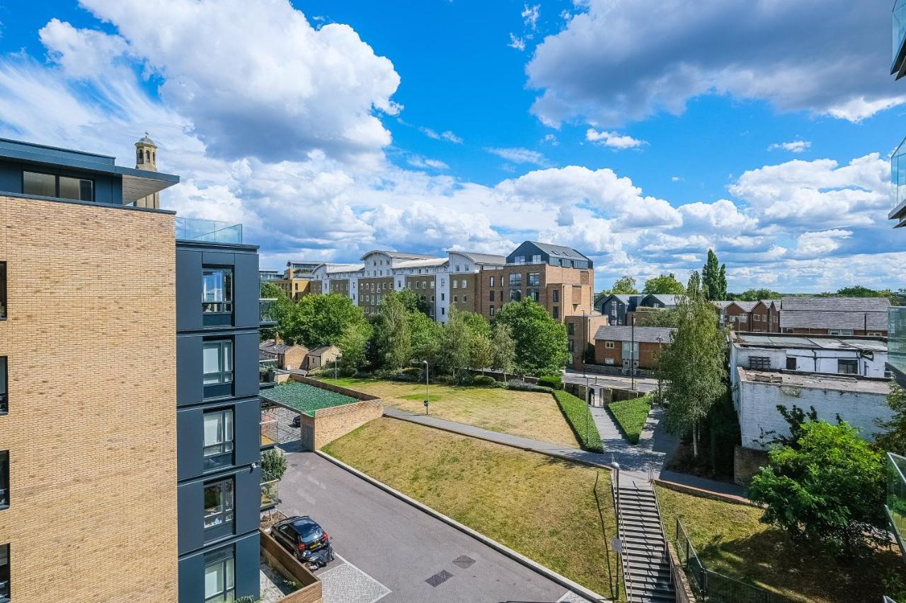 Silver Apartment Kew Bridge London Exterior photo